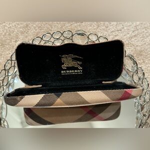Burberry made in italy eyeglasses sunglasses case
